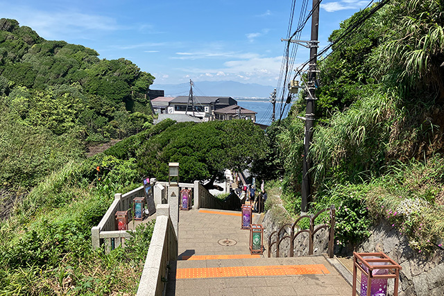 江島神社 奥津宮へ