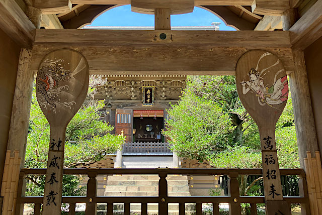 江島神社 奥津宮拝殿