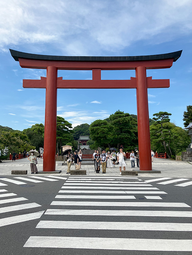 鶴岡八幡宮 若宮大路に面した鳥居