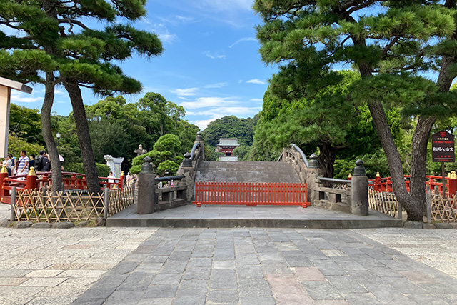 鶴岡八幡宮の太鼓橋