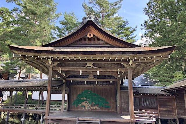 身曾岐神社の能舞台