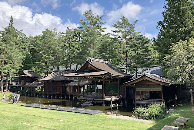 身曾岐神社・能楽殿