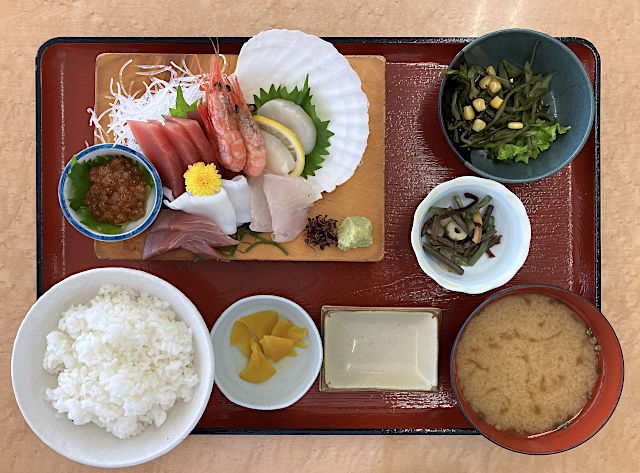 お刺身定食