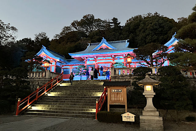 足利織姫神社の社殿