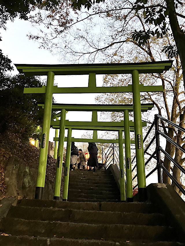 七色の鳥居・若草色