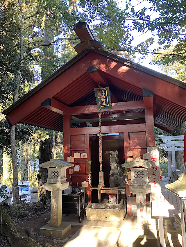 大杉神社の勝馬神社