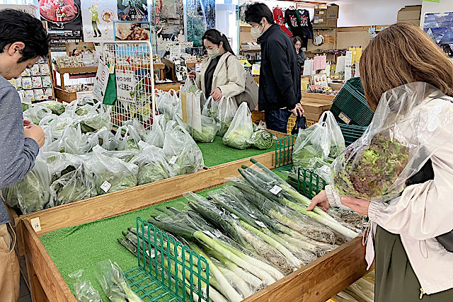 うらりマルシェ・やさい館