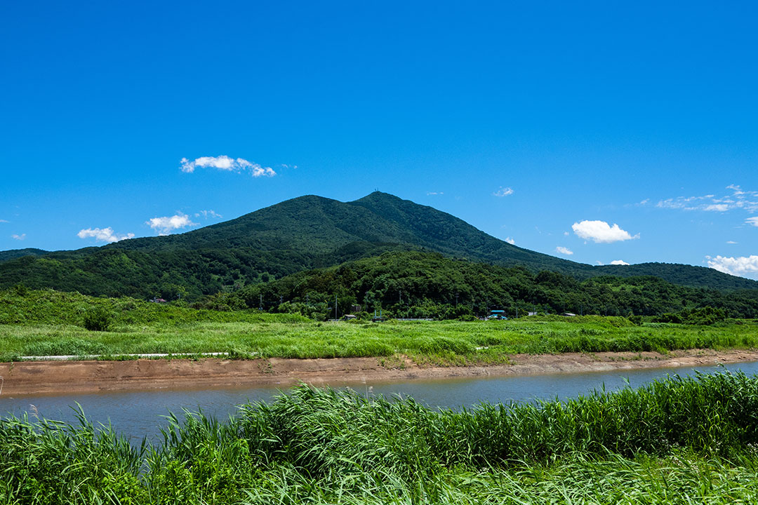 桜川河畔からの筑波山